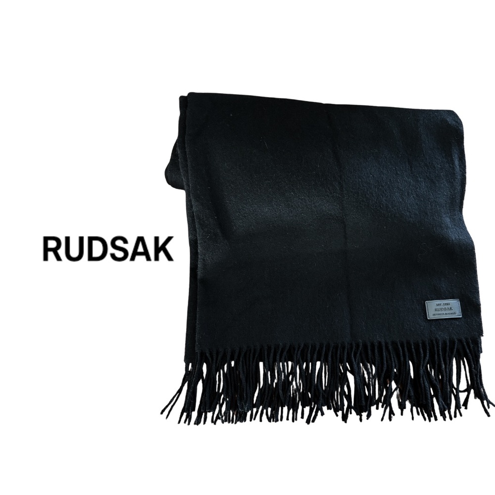 Rudsak | 100% Wool Scarf with Fringe – Black